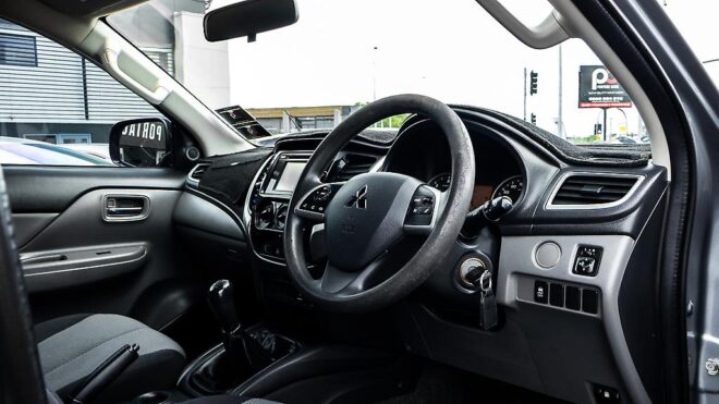 2017 Mitsubishi Triton D/CAB GLXR 2.4D/6MT 2WD NZ NEW image 311930