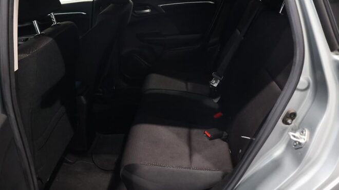 2016 Honda Fit F Package Reverse Camera – Steering Wheel Controls image 312238