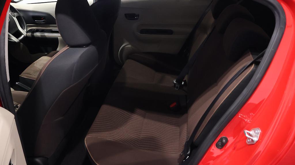 2014 Toyota Aqua Push Button Start image 319105