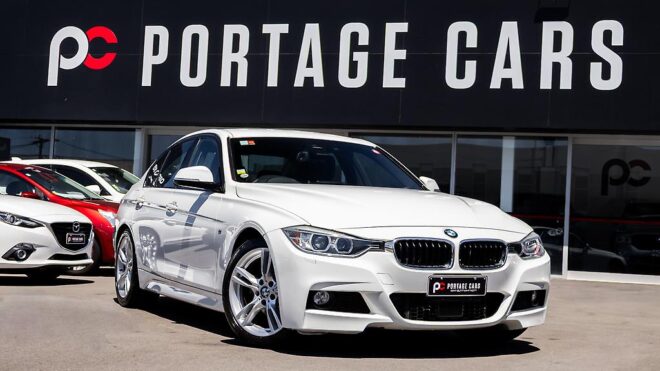 2014 Bmw 320i M sports, Parking sensors,  Low KM’s!! image 312422