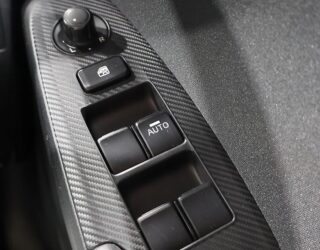 2014 Mazda Axela Hybrid image 310485