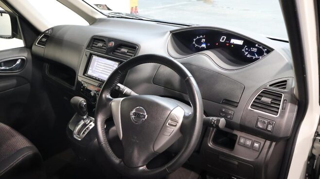 2013 Nissan Serena Highwaystar S-Hybrid image 311472