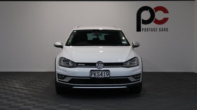 2016 Volkswagen Golf TSI ALLTRACK, NZ Radio image 310004