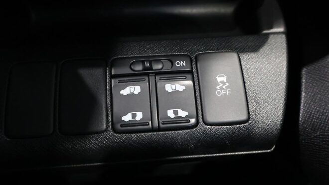 2012 Honda Step Wagon Spada image 311702