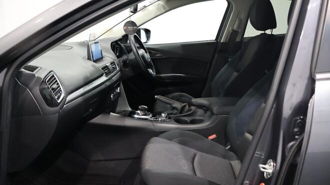 2014 Mazda Axela Hybrid image 310479