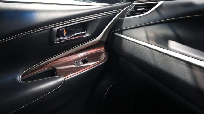 2014 Toyota Harrier Leather, Reverse Camera, NZ Radio image 310338