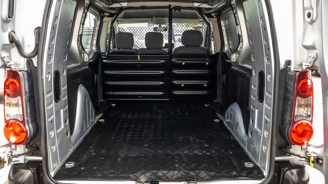 2016 Peugeot Partner 1.6 LWB, 5 SPD Manual, 3 seater NZ NEW image 311255