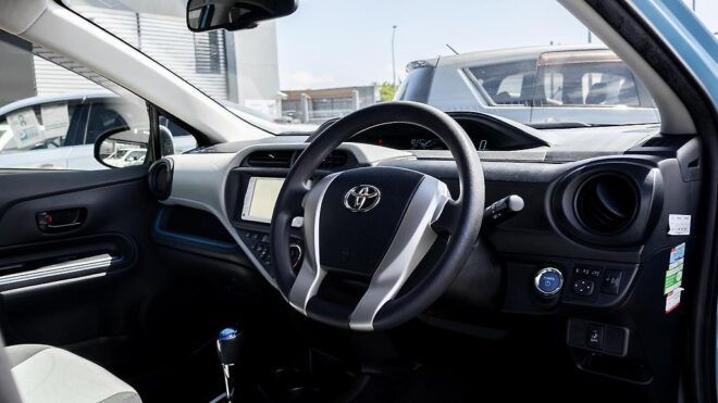 2014 Toyota Aqua S model Hybrid, Push Start, Low KMS image 309193