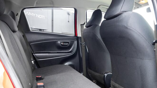 2015 Toyota Vitz F spec, Reverse camera, Push Start image 313093