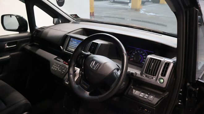 2012 Honda Step Wagon Spada image 311697