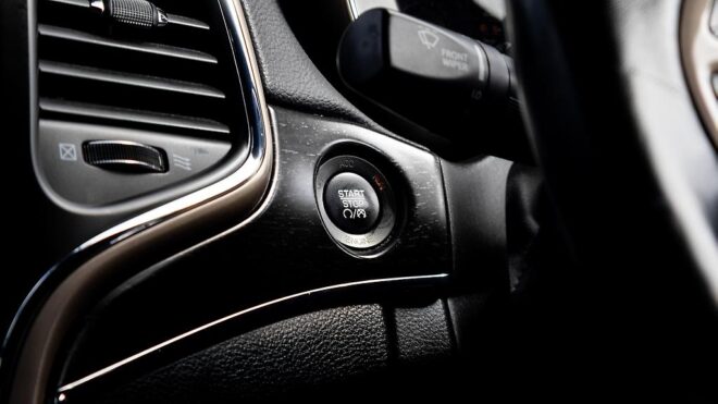 2015 Jeep Grand Cherokee LIMITED 3.6P 4WD 8A/SW NZ NEW image 310761