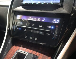 2014 Toyota Harrier Leather, Reverse Camera, NZ Radio image 310337