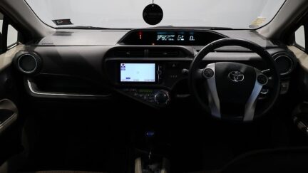 2014 Toyota Aqua Push Button Start image 319114