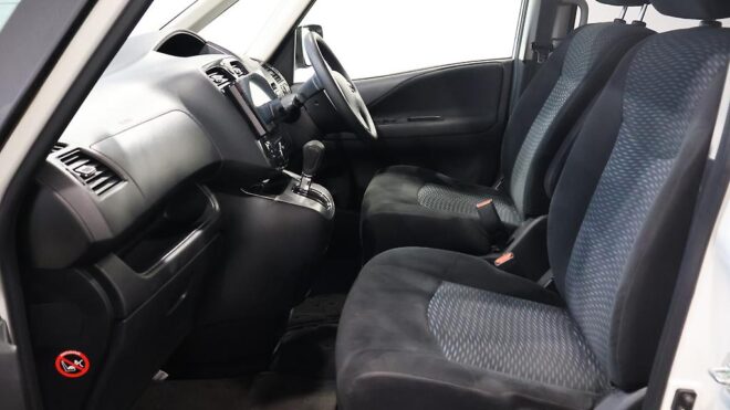 2013 Nissan Serena S-HYBRID Highway Star, Cruise Control, Reverse Camera image 310222