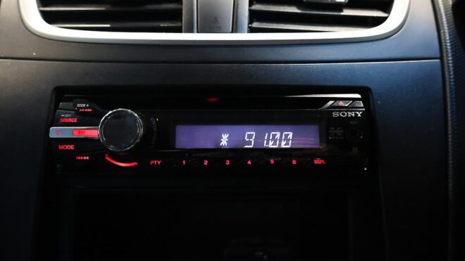 2013 Suzuki Swift GL 1.4 5 Speed Manual image 309283