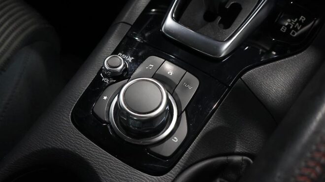 2014 Mazda Axela Hybrid image 310487