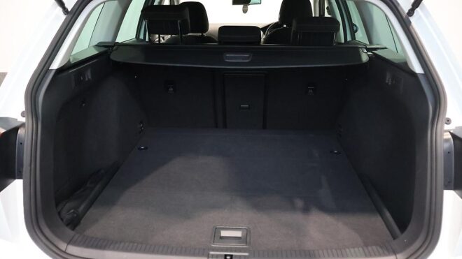 2016 Volkswagen Golf TSI ALLTRACK, NZ Radio image 310009