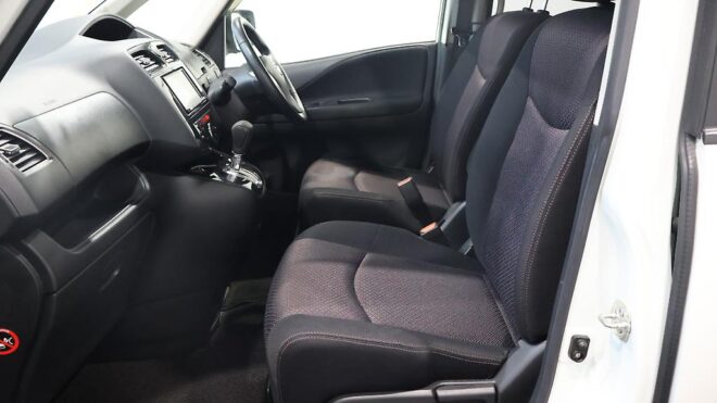 2013 Nissan Serena Highwaystar S-Hybrid image 311467