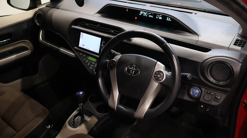 2014 Toyota Aqua Push Button Start image 319108