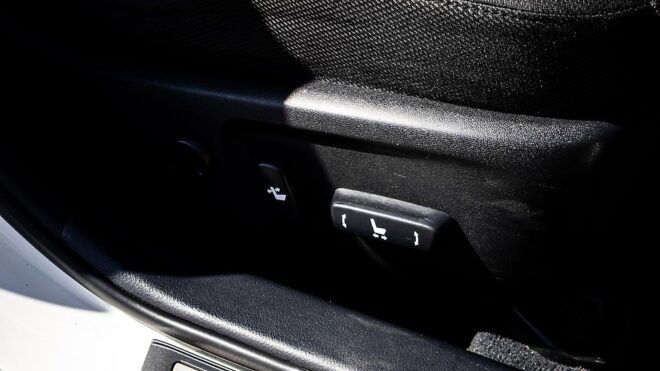 2012 Toyota Camry Hybrid G-Model, Push start image 309136