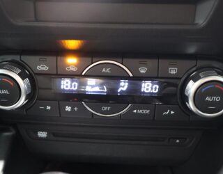 2013 Mazda Axela Sports 20S Touring image 311418