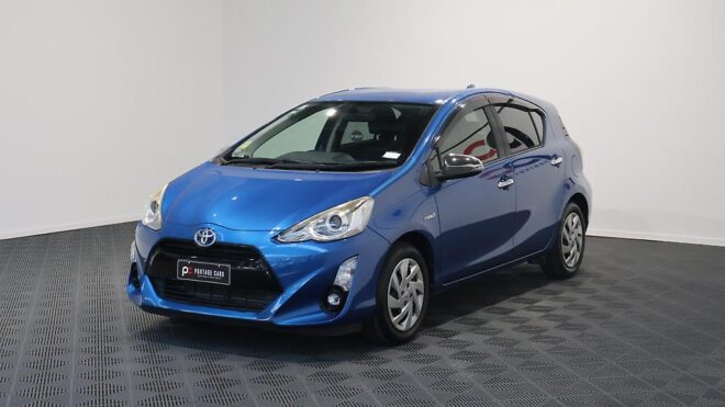 2015 Toyota Aqua S Model, Push Start, Reverse Camera, Super Low KMS image 313701