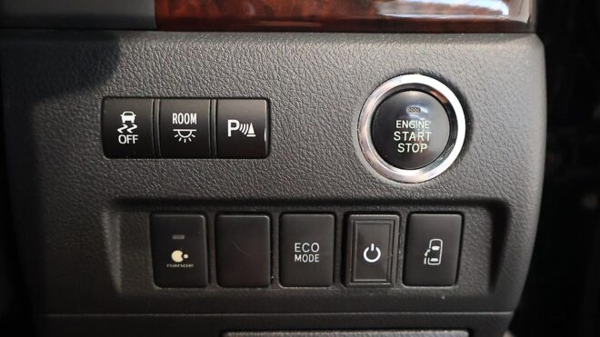 2012 Toyota Vellfire TRD 2.4Z image 311722