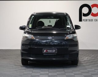 2015 Toyota Spade F Package, Push Start, Reverse Camera, Electric Sliding Door image 310872