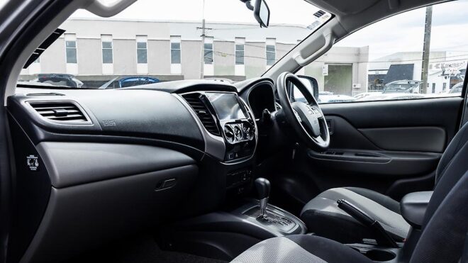 2018 Mitsubishi Triton DC GLXR 5AT 2.4D/5AT 2WD NZ NEW image 311959