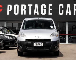 2016 Peugeot Partner 1.6 LWB, 5 SPD Manual, 3 seater NZ NEW image 311237