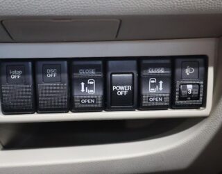 2012 Mazda Biante 20C 8 Seater! image 311497