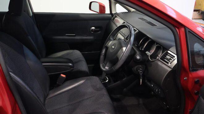 2012 Nissan Tiida Latio image 313116