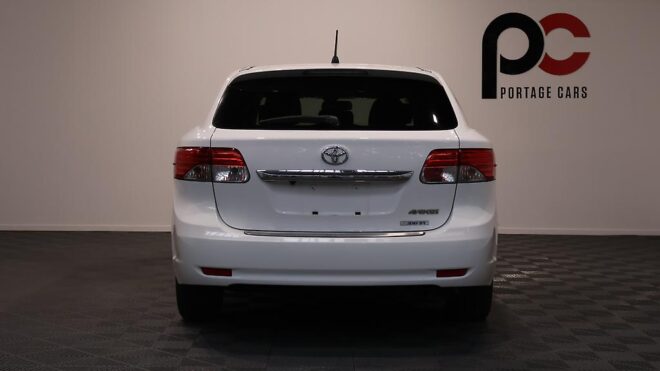 2012 Toyota Avensis Wagon Li image 311814