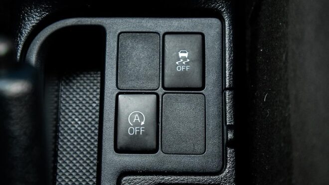 2015 Toyota Vitz F spec, Reverse camera, Push Start image 313100