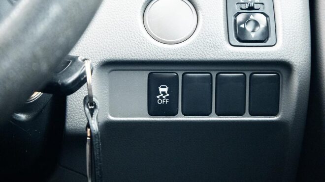 2017 Mitsubishi Triton D/CAB GLXR 2.4D/6MT 2WD NZ NEW image 311934