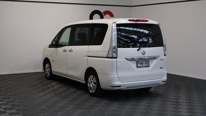 2013 Nissan Serena S-HYBRID Highway Star, Cruise Control, Reverse Camera image 310217