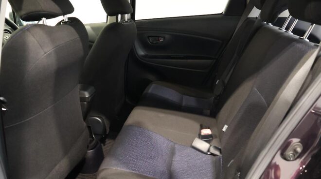 2016 Toyota Vitz 1.3 Push Start, Reverse Camera image 309494