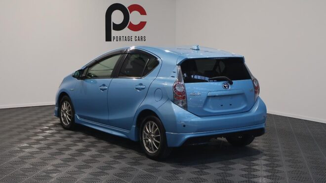 2014 Toyota Aqua G Model – Push Button Start, Reverse Camera image 310281