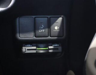 2014 Toyota Aqua G Model – Push Button Start, Reverse Camera image 310298