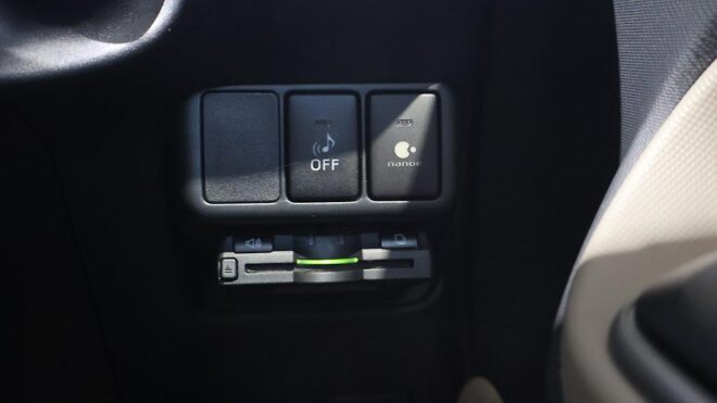 2014 Toyota Aqua G Model – Push Button Start, Reverse Camera image 310298