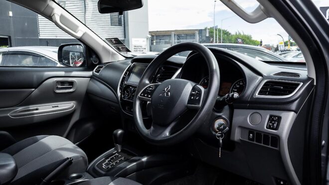 2018 Mitsubishi Triton DC GLXR 5AT 2.4D/5AT 2WD NZ NEW image 311952
