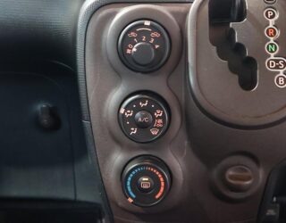 2015 Toyota Spade F Package, Push Start, Reverse Camera, Electric Sliding Door image 310890