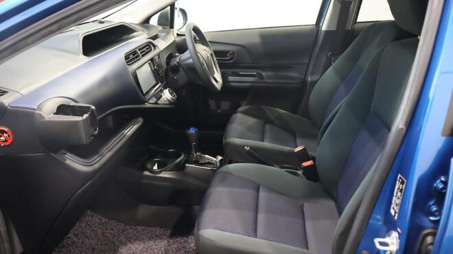 2015 Toyota Aqua S Model, Push Start, Reverse Camera, Super Low KMS image 313707