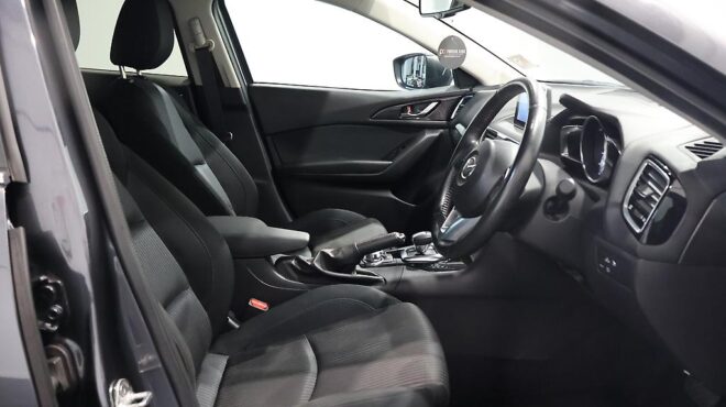 2014 Mazda Axela Hybrid image 310477