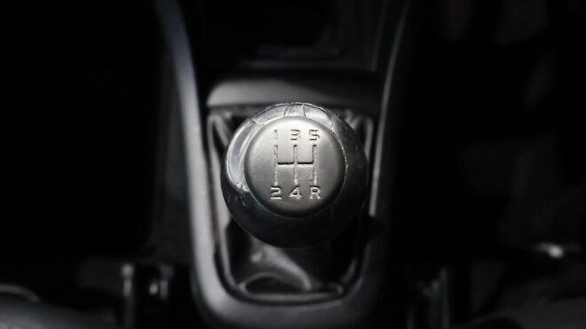 2013 Suzuki Swift GL 1.4 5 Speed Manual image 309284