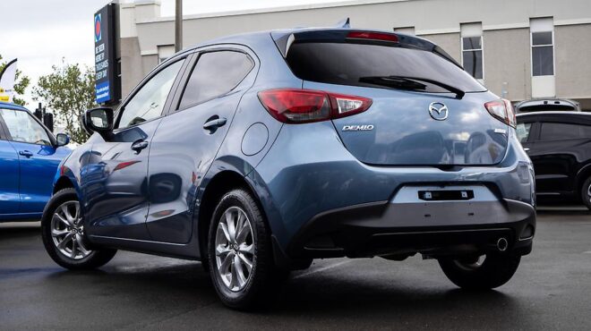 2016 Mazda Demio 13S Black Leather Limited , Skyactiv , 5SPD Manual image 309167