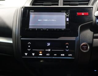 2016 Honda Fit F Package Reverse Camera – Steering Wheel Controls image 312243