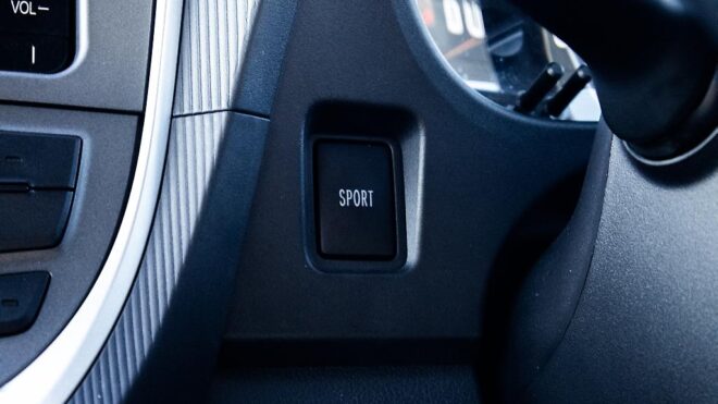 2014 Toyota Ractis S Model , Reverse camera, Cruise Control, Push Start image 309671