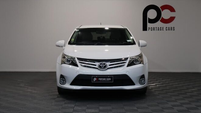 2012 Toyota Avensis Wagon Li image 311810
