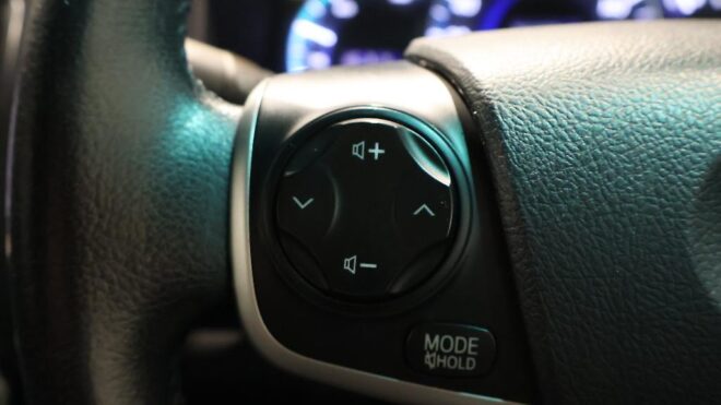2013 Toyota Camry Hybrid G Package, Cruise Control image 309725